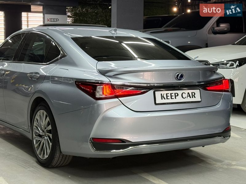 Седан Lexus ES 2022 в Одессе