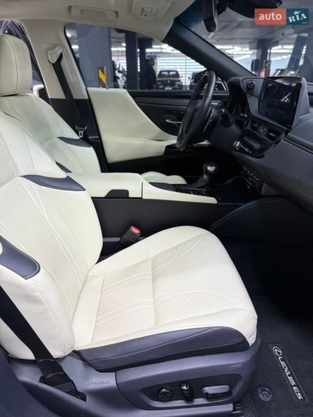 Седан Lexus ES 2022 в Одессе