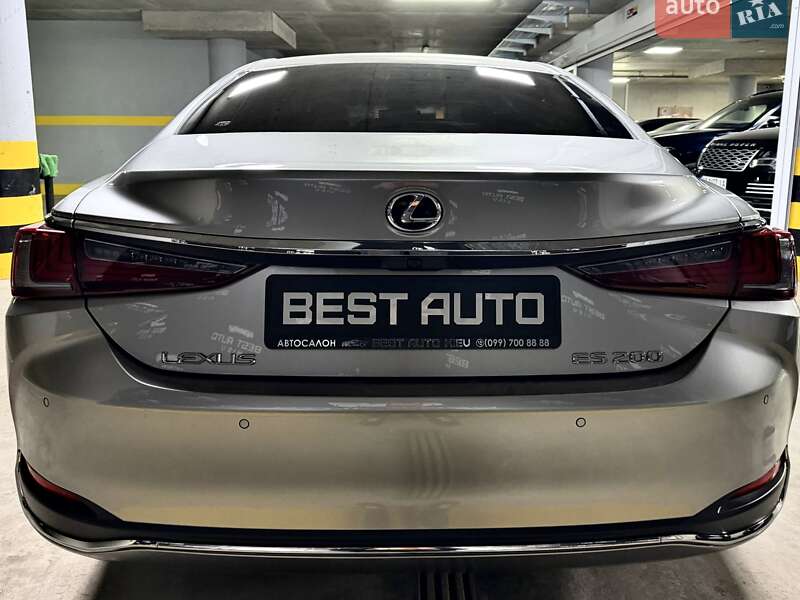 Седан Lexus ES 2022 в Киеве