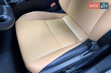 Седан Lexus ES 2022 в Киеве