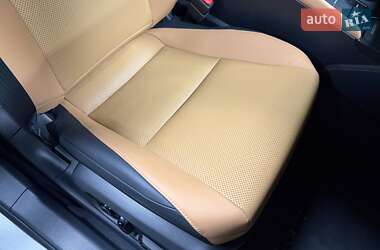 Седан Lexus ES 2022 в Киеве