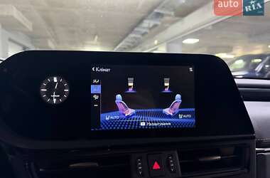 Седан Lexus ES 2022 в Киеве