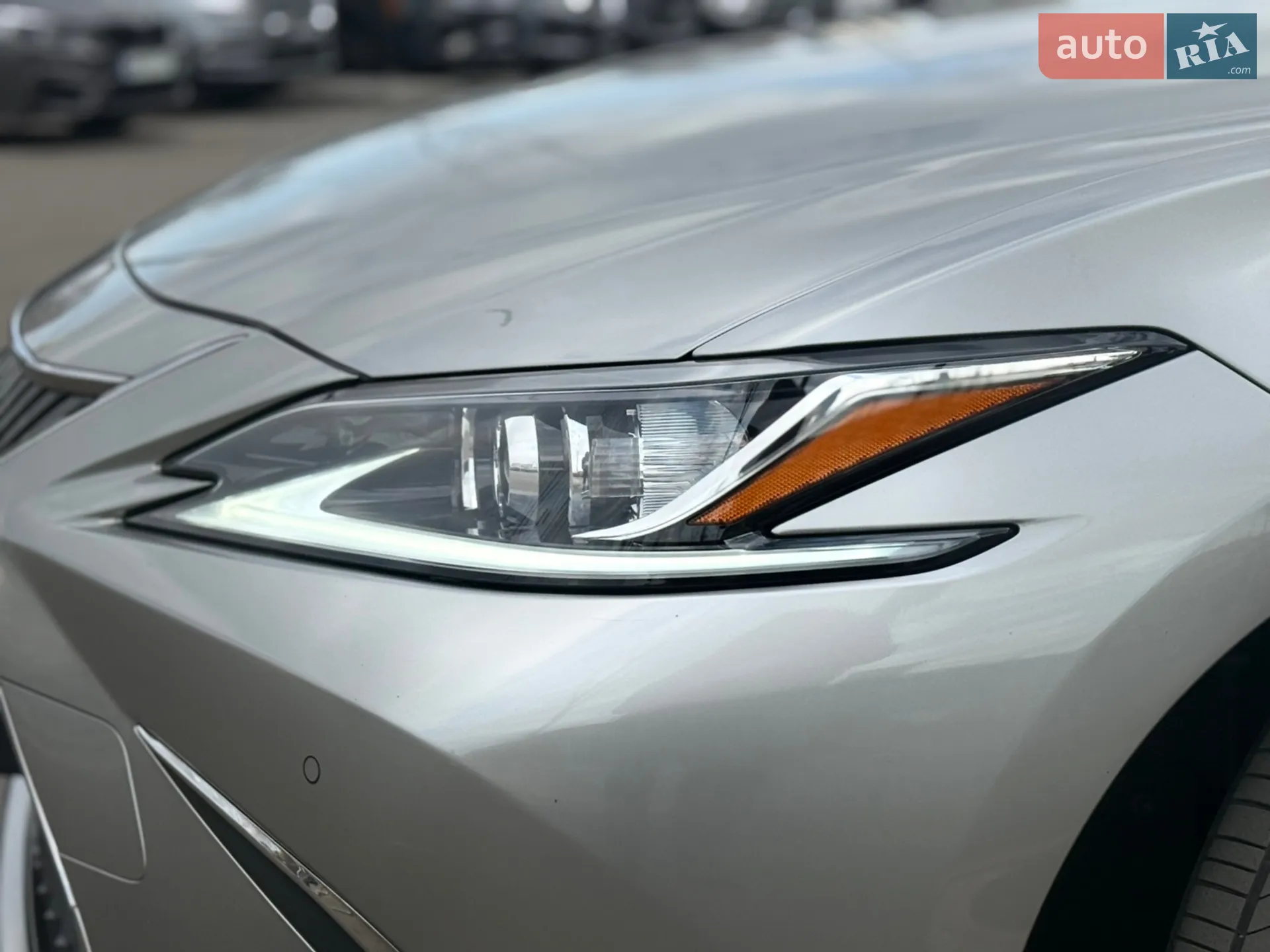 2020 Lexus ES - мініатюра 8