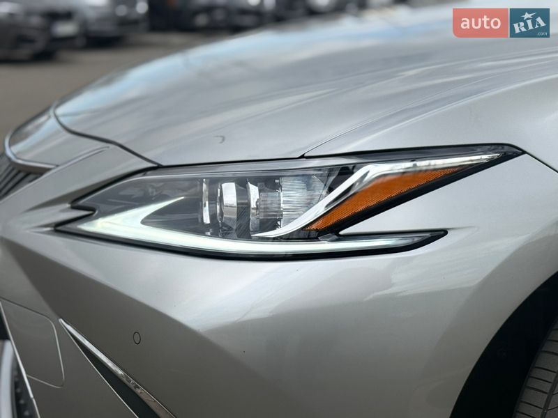 Седан Lexus ES 2020 в Києві фото 8 Седан Lexus ES 2020 в Києві