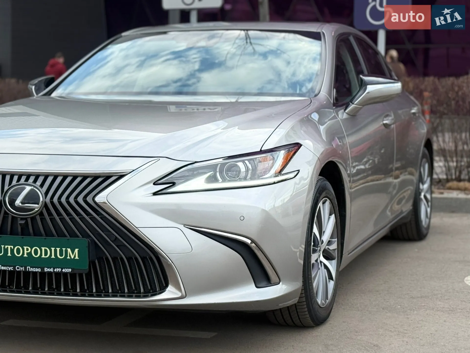 2020 Lexus ES - мініатюра 14