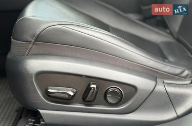 Седан Lexus ES 2020 в Киеве