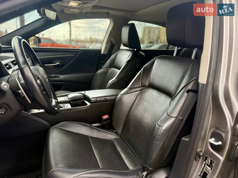 Седан Lexus ES 2020 в Києві фото 22 Седан Lexus ES 2020 в Києві