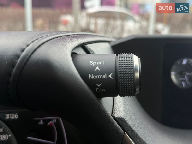 Седан Lexus ES 2020 в Києві фото 44 Седан Lexus ES 2020 в Києві