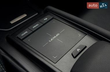 Седан Lexus ES 2020 в Киеве