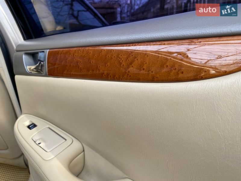 Седан Lexus ES 2005 в Одессе