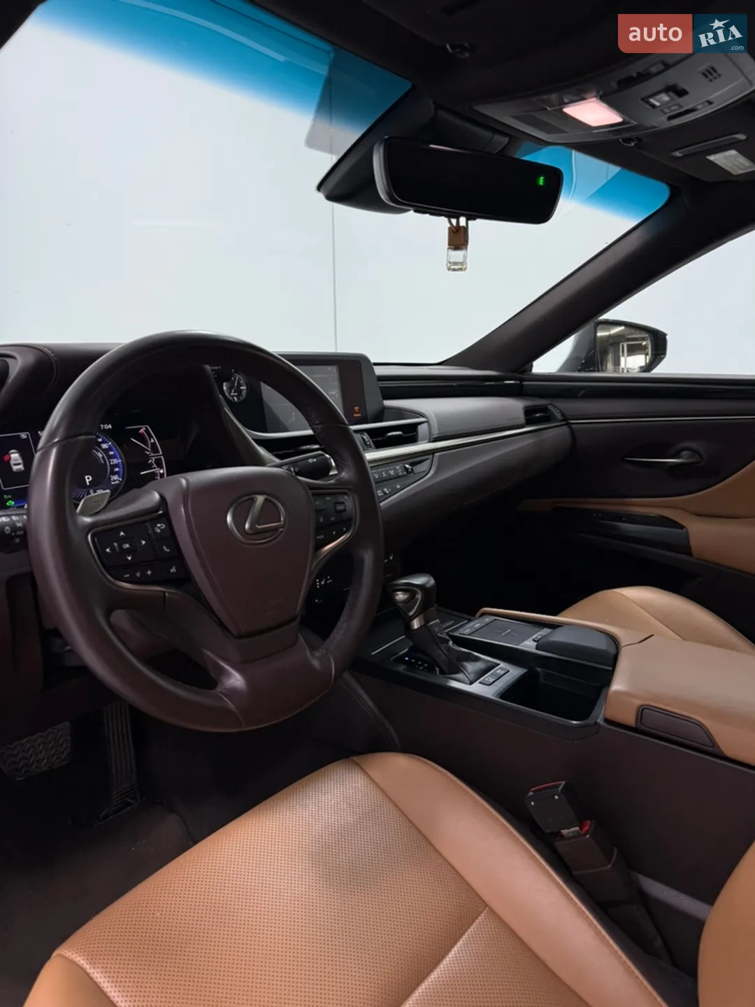 2020 Lexus ES - мініатюра 16