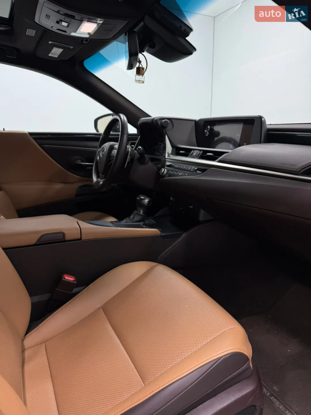 2020 Lexus ES - мініатюра 23