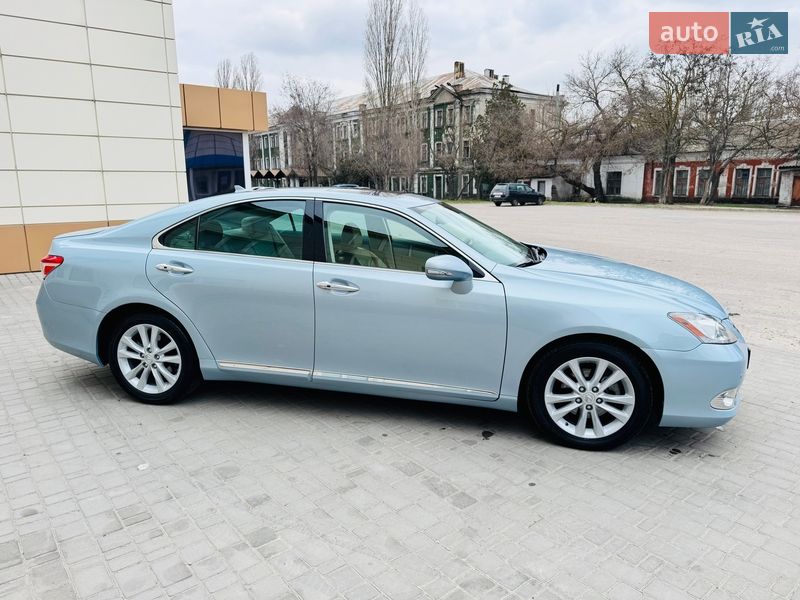 Седан Lexus ES 2010 в Николаеве