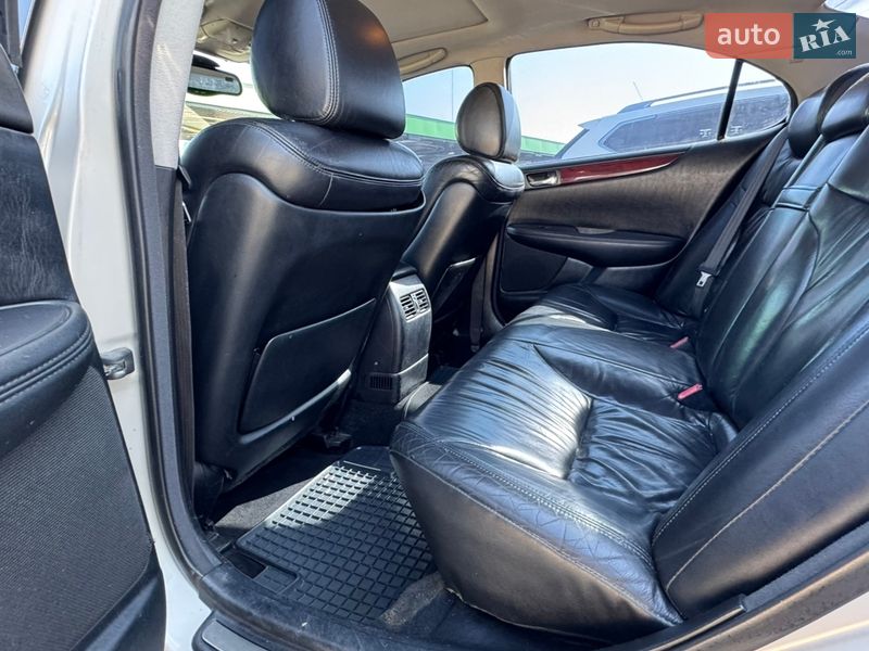 Седан Lexus ES 2003 в Одессе