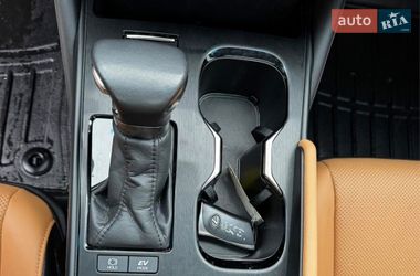 Седан Lexus ES 2023 в Киеве