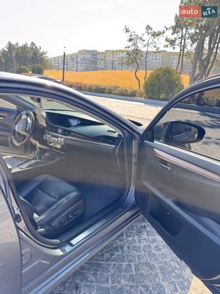 Седан Lexus ES 2013 в Днепре