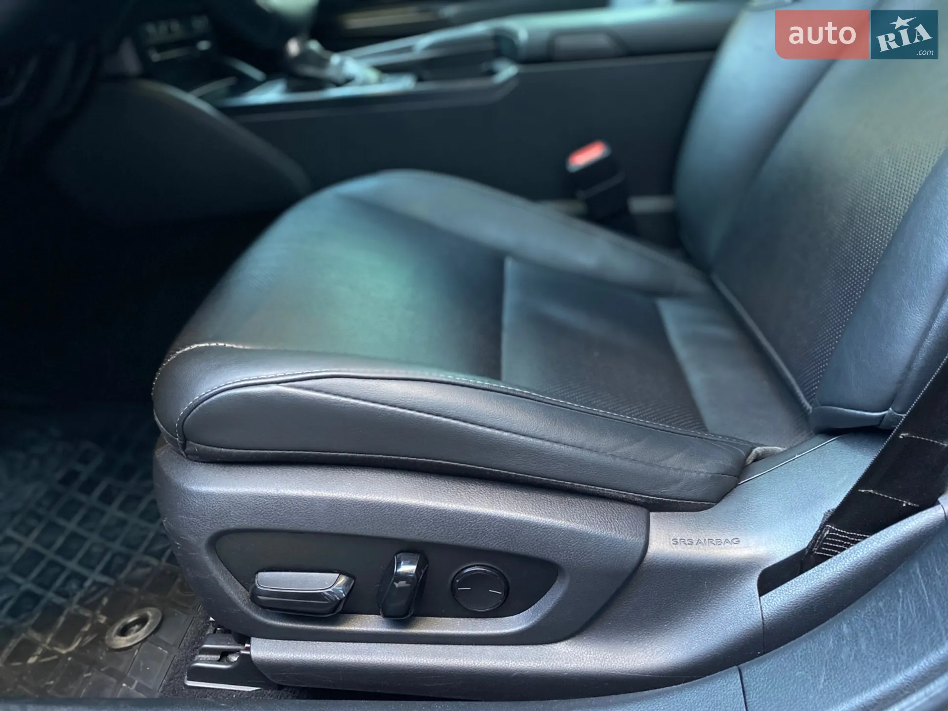2019 Lexus ES - мініатюра 13