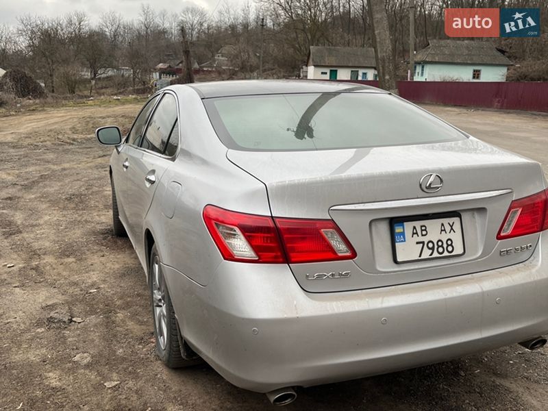 Седан Lexus ES 2007 в Тростянці