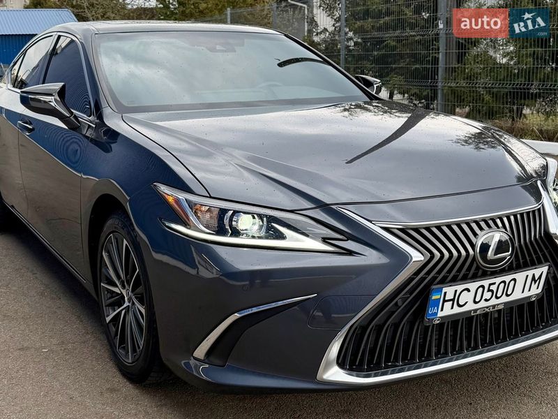 Седан Lexus ES 2023 в Львове фото 9 Седан Lexus ES 2023 в Львове
