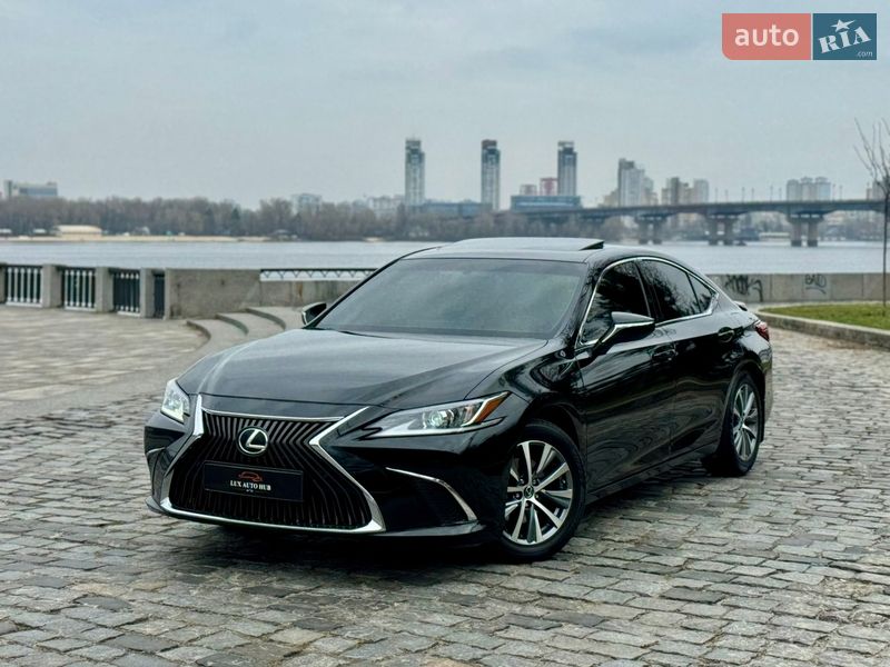 Седан Lexus ES 2018 в Києві фото 9 Седан Lexus ES 2018 в Києві