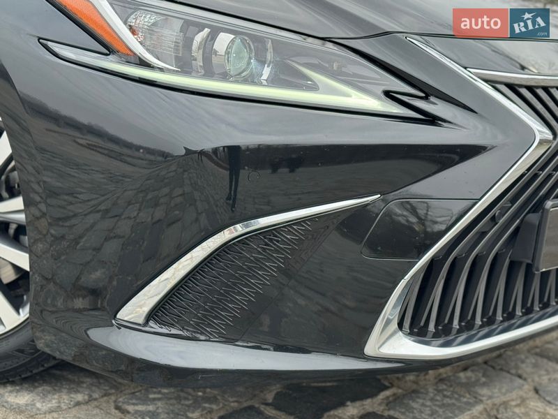 Седан Lexus ES 2018 в Києві фото 60 Седан Lexus ES 2018 в Києві