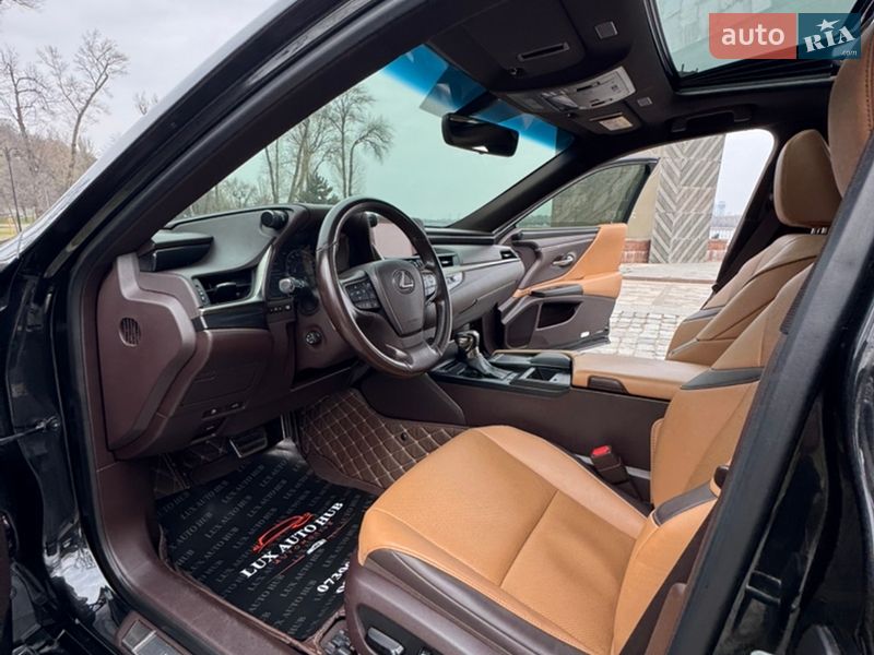 Седан Lexus ES 2018 в Києві фото 84 Седан Lexus ES 2018 в Києві