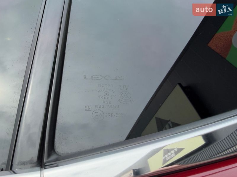 Седан Lexus ES 2014 в Києві