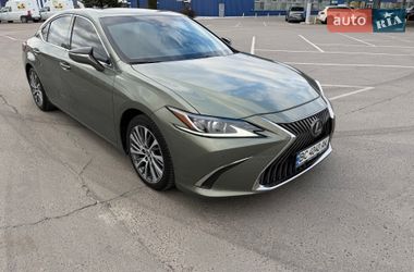 Седан Lexus ES 2020 в Львове