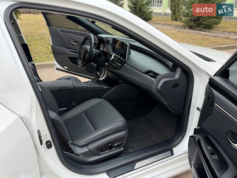 Седан Lexus ES 2022 в Виннице фото 44 Седан Lexus ES 2022 в Виннице