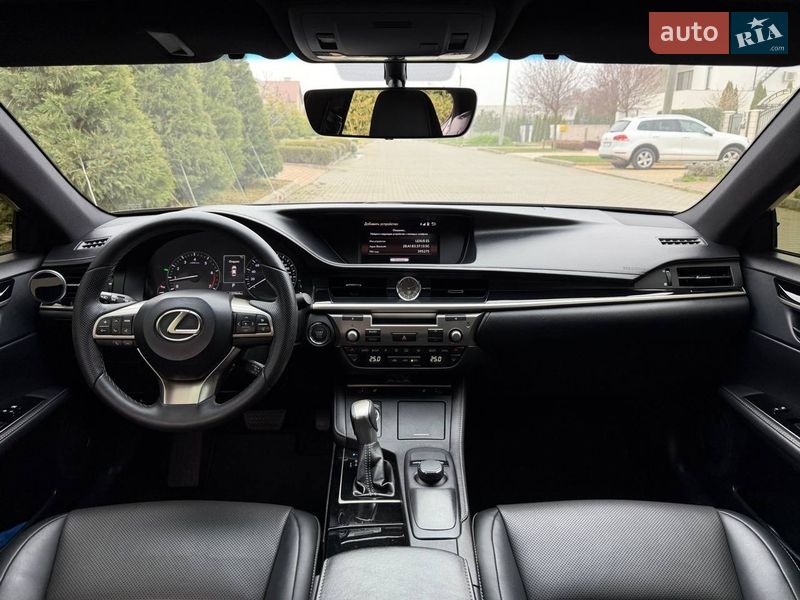 Седан Lexus ES 2016 в Одессе