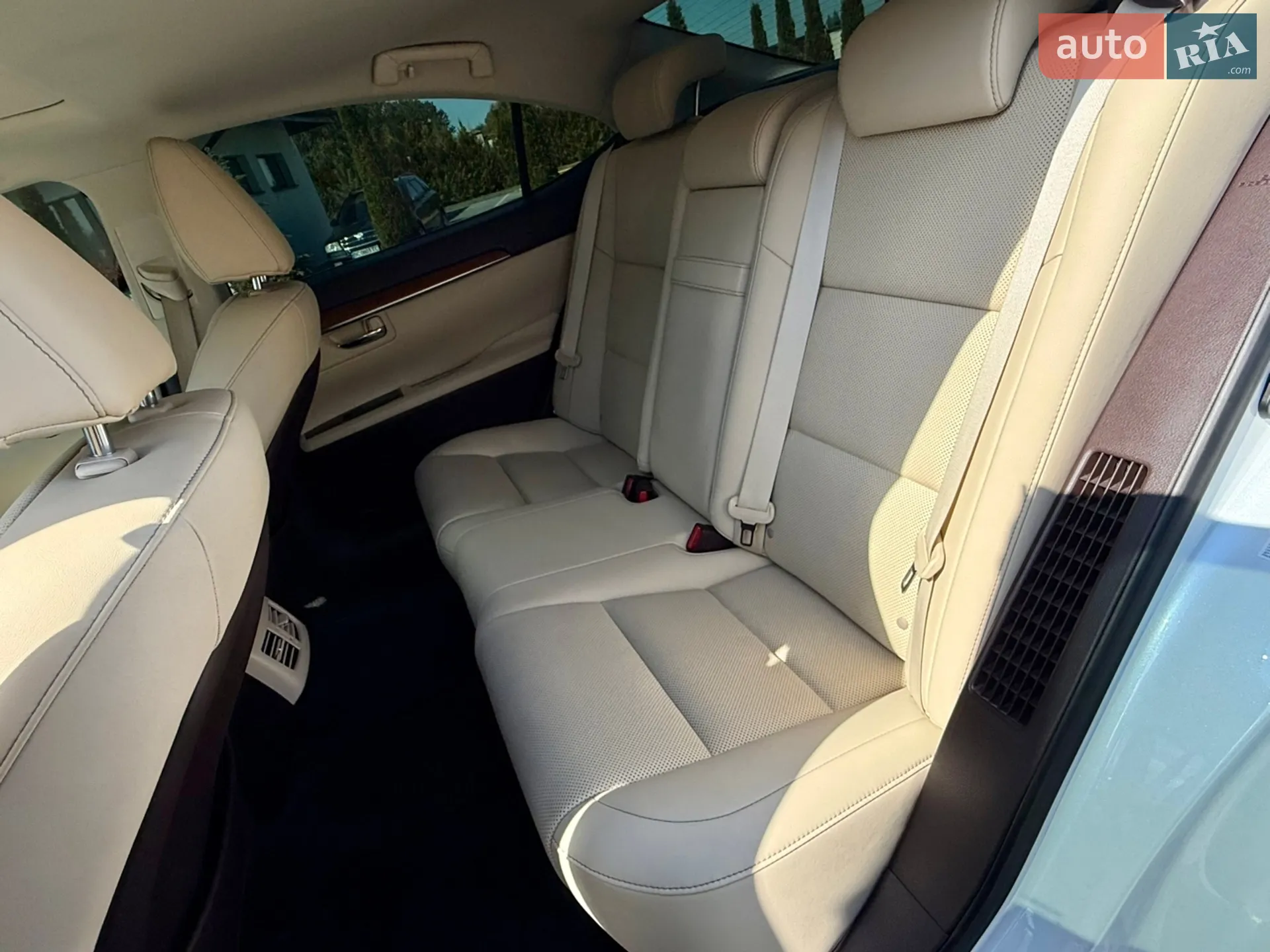 2016 Lexus ES - мініатюра 25