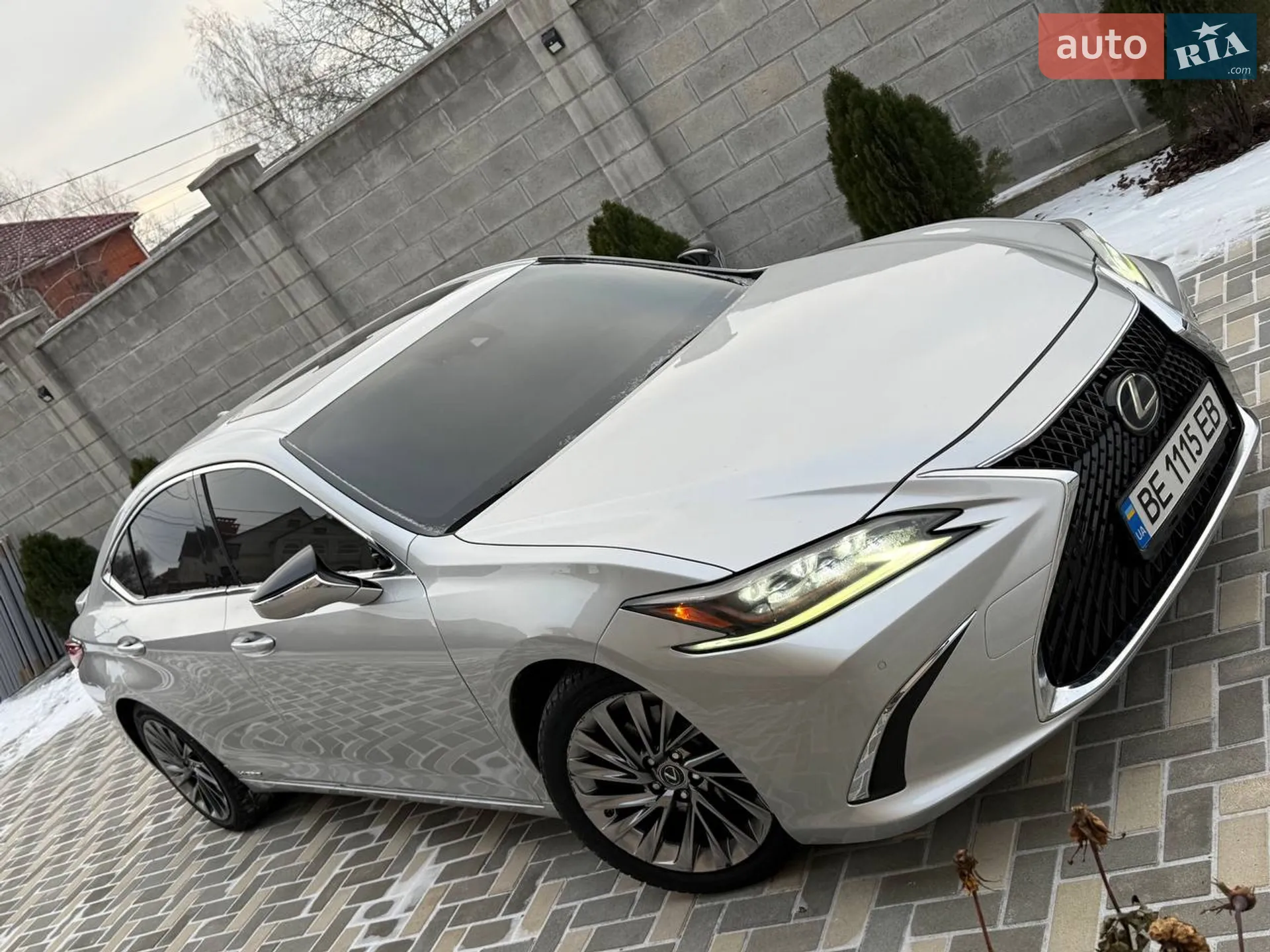 2019 Lexus ES - мініатюра 17