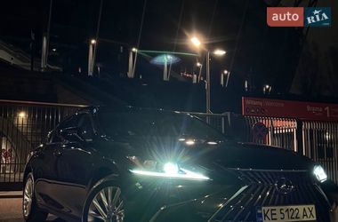 Седан Lexus ES 2019 в Дніпрі