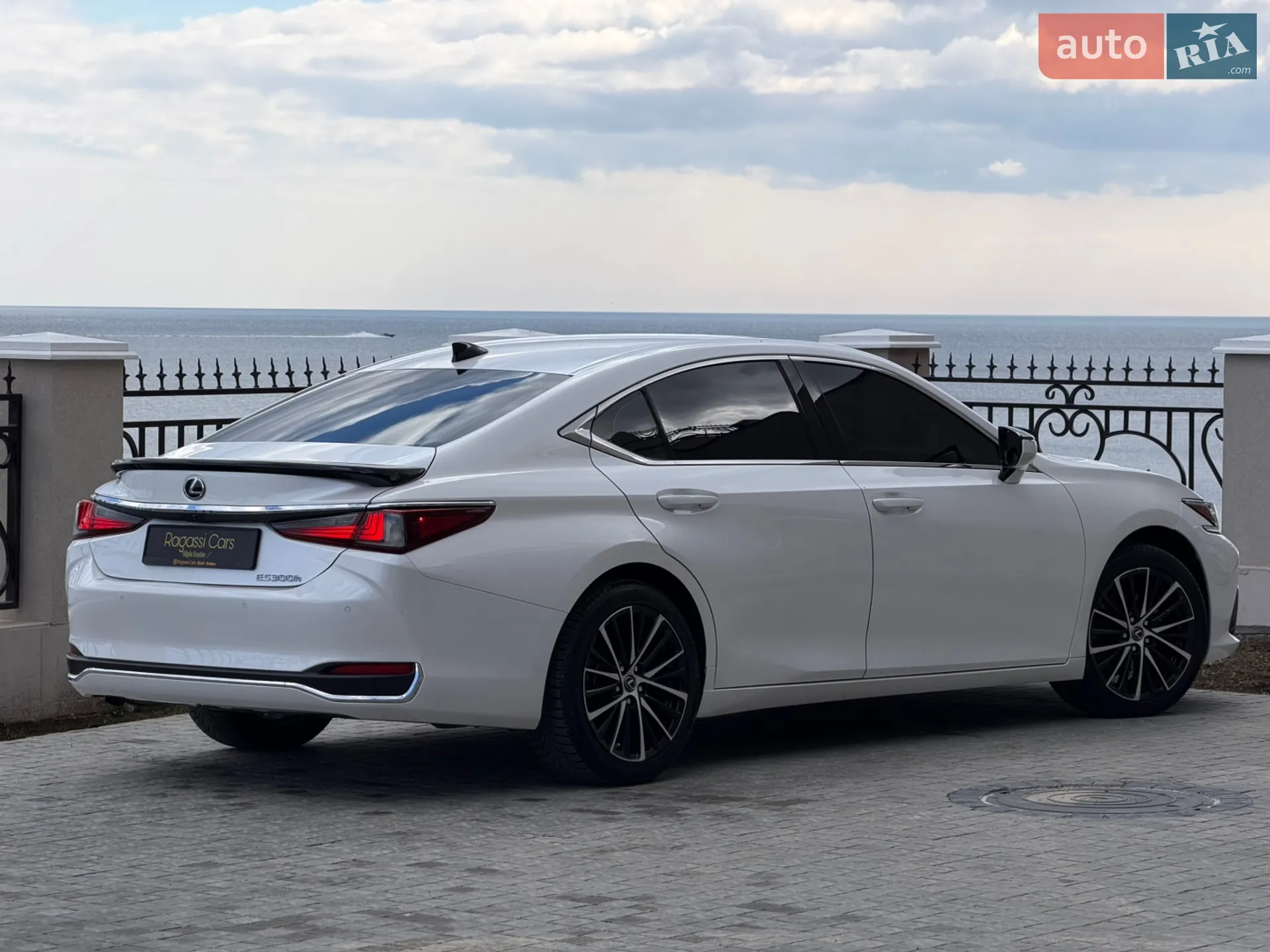 2022 Lexus ES - мініатюра 9