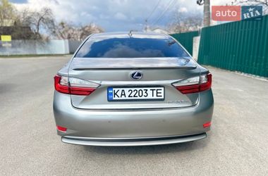 Седан Lexus ES 2017 в Киеве