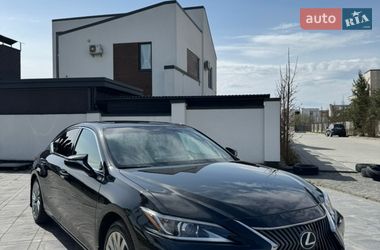 Седан Lexus ES 2019 в Львове