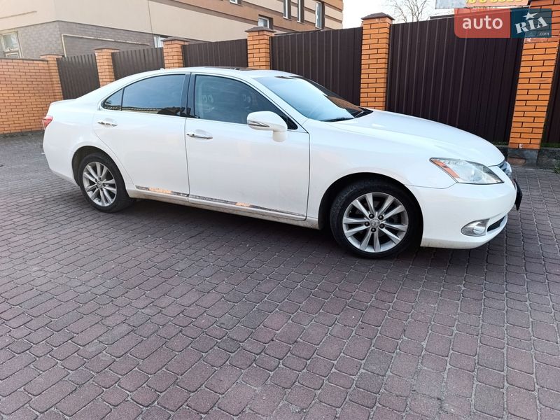 Седан Lexus ES 2012 в Хмельницком
