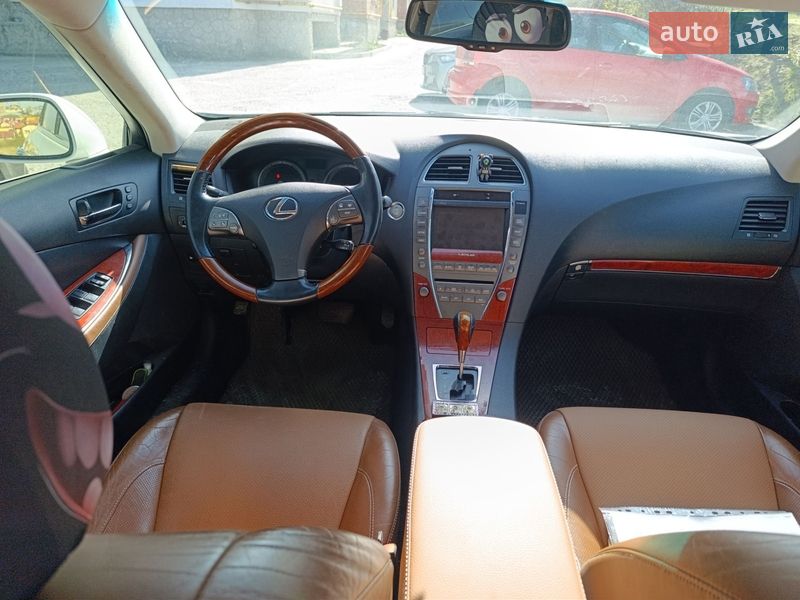 Седан Lexus ES 2012 в Хмельницком