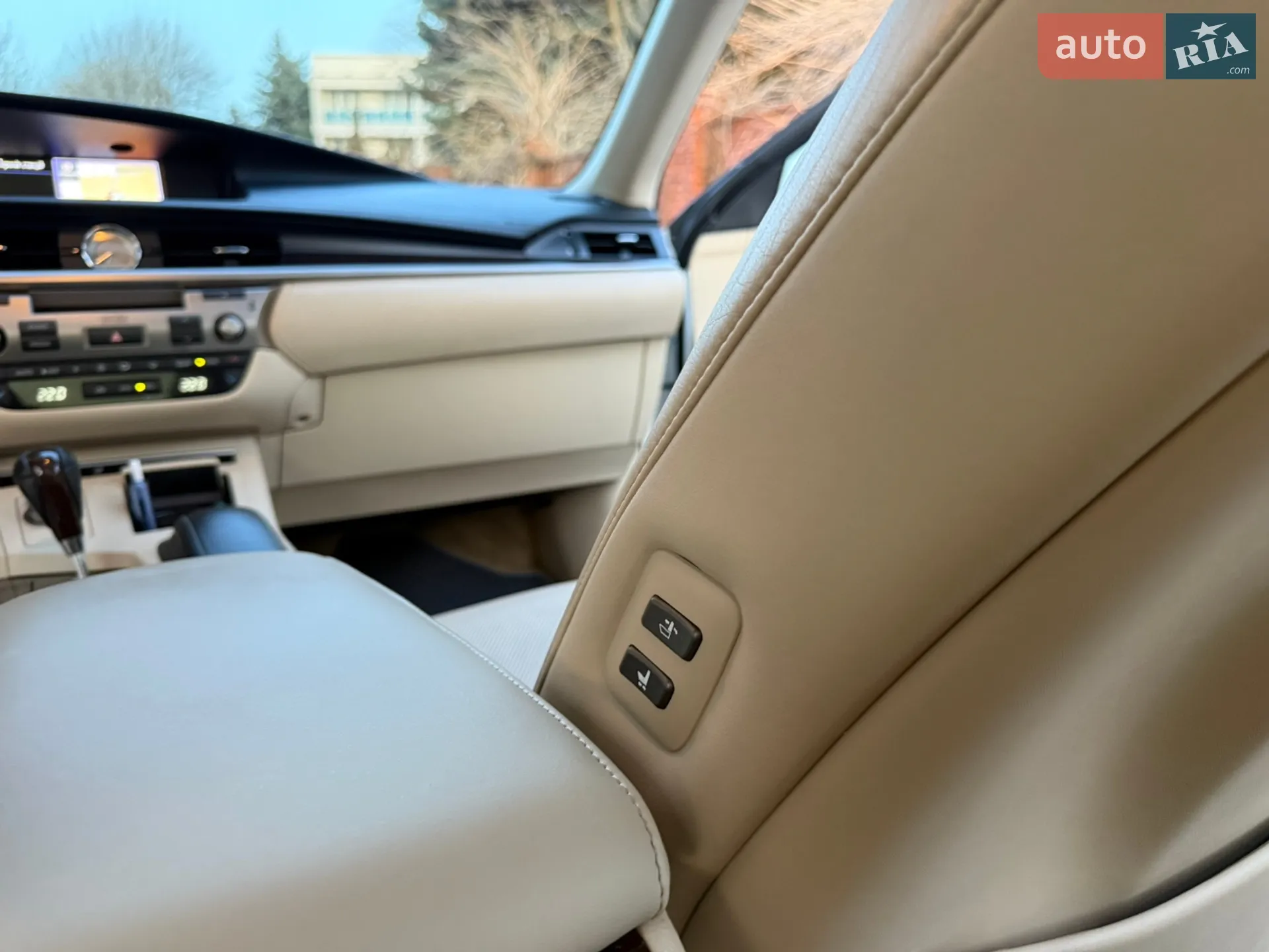 2013 Lexus ES - мініатюра 75