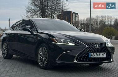Седан Lexus ES 2022 в Виннице
