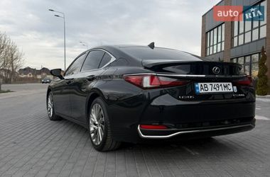 Седан Lexus ES 2022 в Виннице