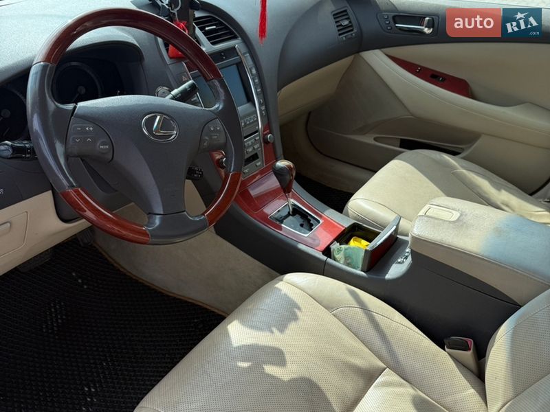 Седан Lexus ES 2008 в Сарнах