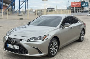 Седан Lexus ES 2019 в Харкові