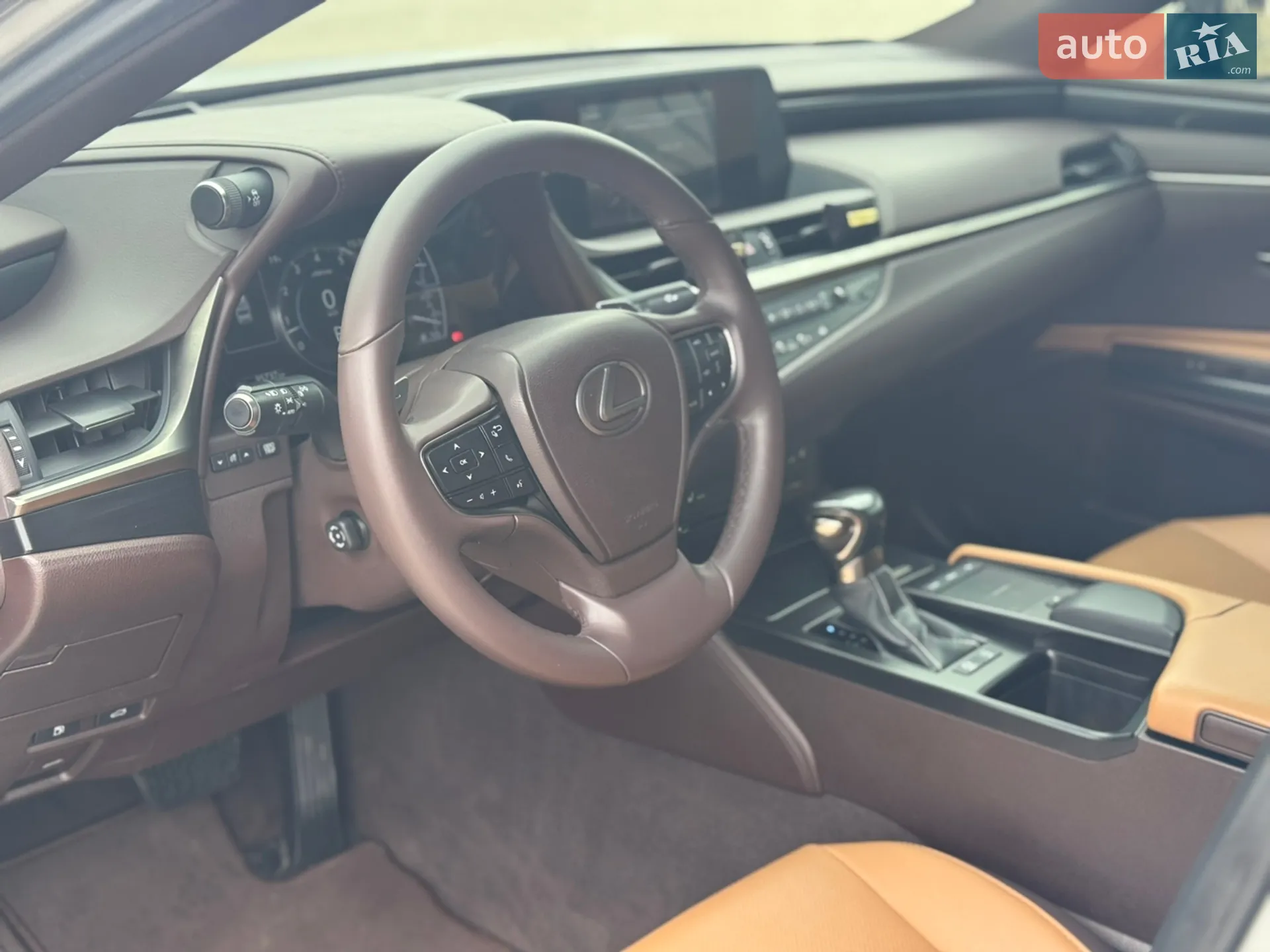 2019 Lexus ES - мініатюра 10