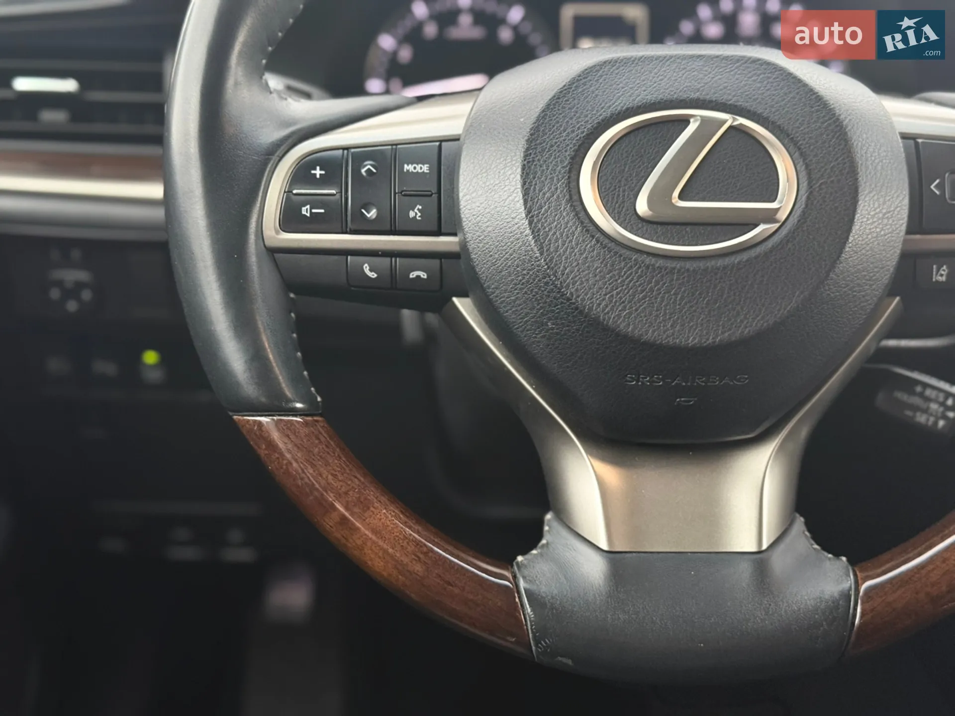 2016 Lexus ES - мініатюра 37