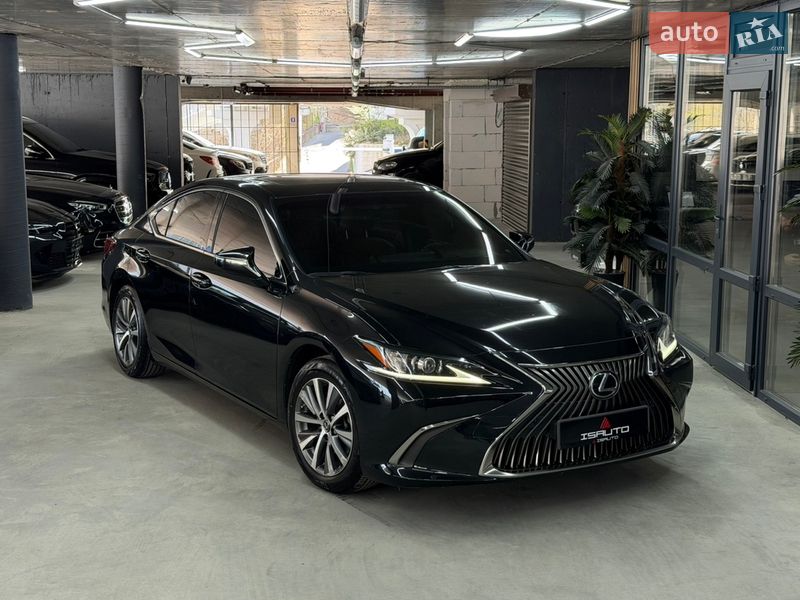 Lexus ES 2018