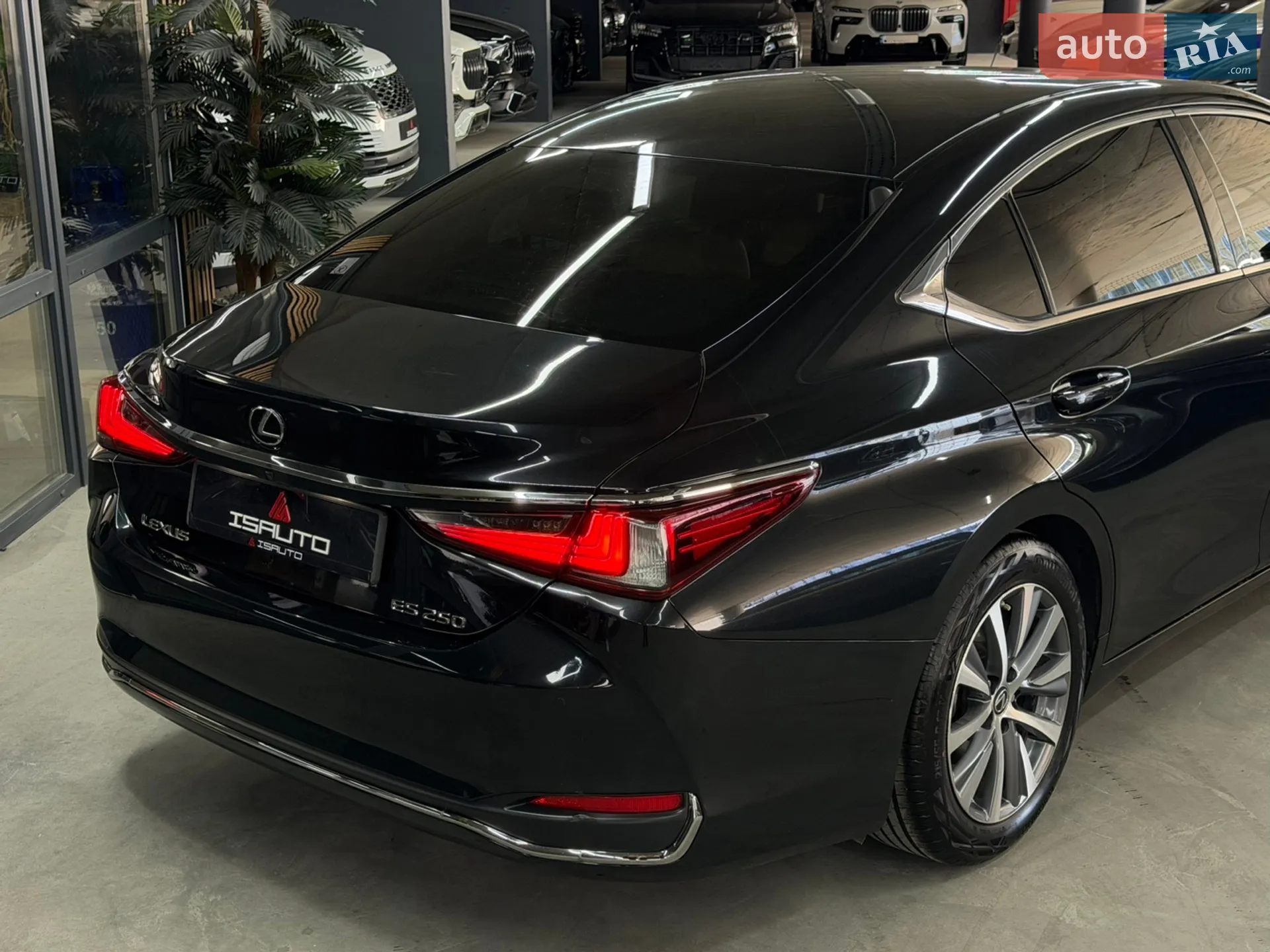 2018 Lexus ES - мініатюра 17