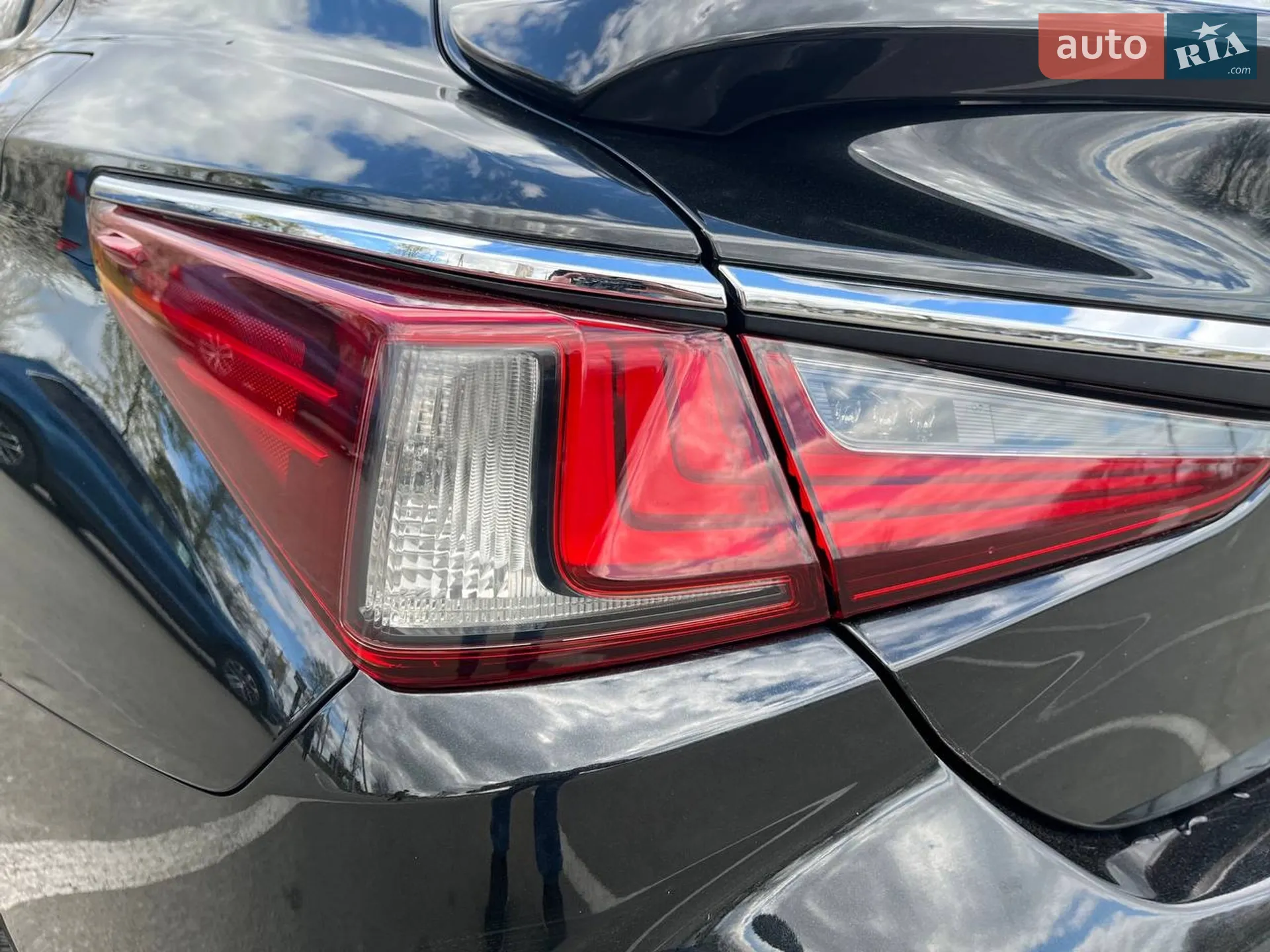 2018 Lexus ES - мініатюра 17