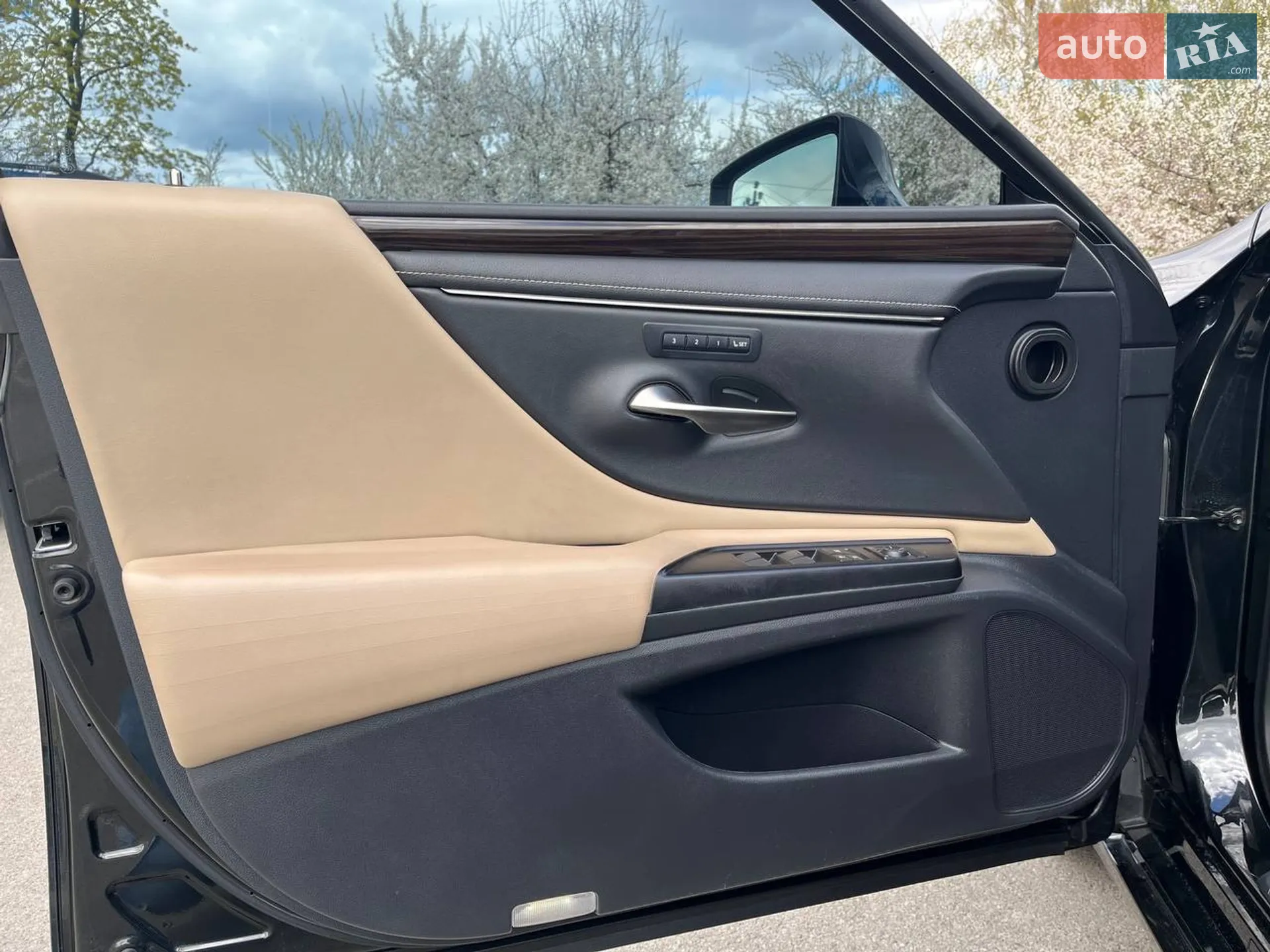 2018 Lexus ES - мініатюра 19