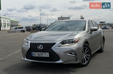 Седан Lexus ES 2015 в Киеве
